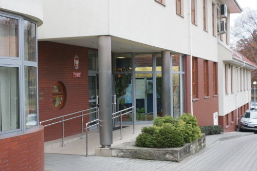 Budynek Urzędu Skarbowego w Bochni przy ulicy Gołębiej 3