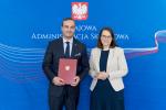 Prezes Rady Ministrów na wniosek ministra finansów powołał 12 maja 2022 r. Bartosza Zbaraszczuka na stanowisko Szefa Krajowej Administracji Skarbowej (KAS).