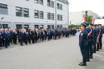 Pracownicy, funkcjonariusze oraz kierownictwo mazowieckiej izby wraz z pocztami sztandarowymi i zaproszonymi gośćmi na obchodach Dnia Krajowej Administracji Skarbowej 