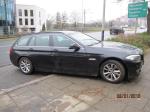 BMW 520D pojemność silnika 1995,00 cm³ rok produkcji 2011, prawy bok czarnego samochodu