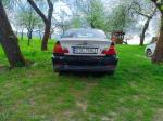 Samochód osobowy BMW 318CI COUPE koloru czarnego, Uszkodzony, widoczna korozja, brak przednich reflektorów 