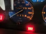 Samochód osobowy Peugeot 106 w kolorze niebieskim, trzydrzwiowy. 