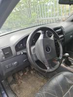 Samochód osobowy KIA Sorento kombi, w kolorze granatowym, rok produkcji 2002, przebieg ok. 259 tysięcy km, olej napędowy
