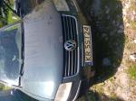 Volkswagen Passat, rok produkcji: 2002,
pojemność silnika 1896 cm³, moc silnika 96 kW, olej napędowy. , Posiada zniszczoną powłokę lakierniczą, uszkodzone
lewe przednie drzwi oraz lewy przedni błotnik, uszkodzoną klapę bagażnika ze złuszczoną
warstwą szpachli oraz zniszczone wnętrze. 