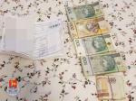 Plik banknotów ujawnionych w czasie kontroli przez funkcjonariuszy 